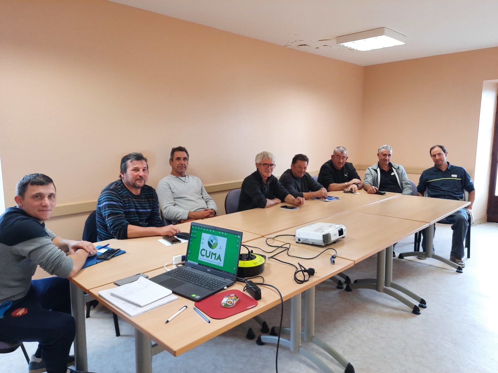 Bessonies Une banque de travail où tout  le monde y trouve son compte !