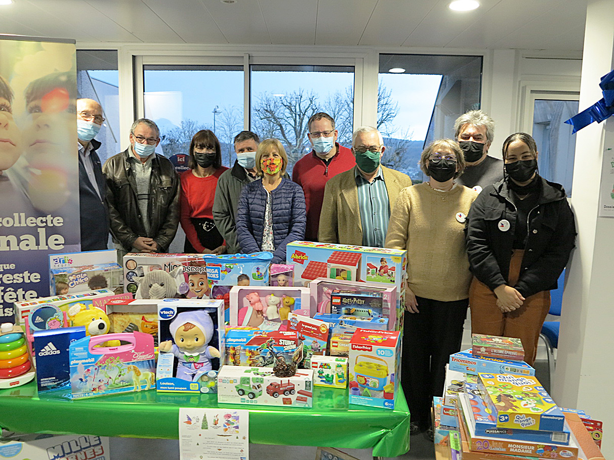 MSA  Un don de jouets au secours populaire