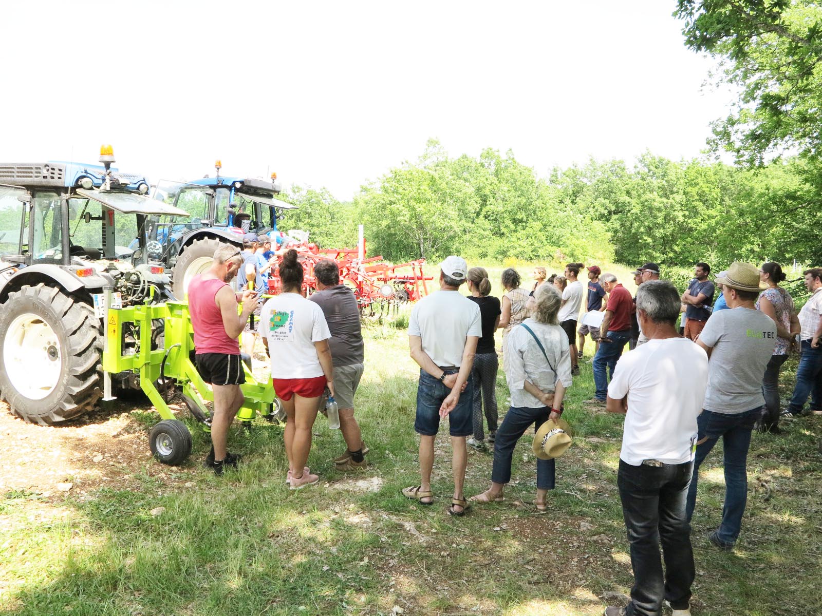 Les outils de binage des lavandes  en démonstration