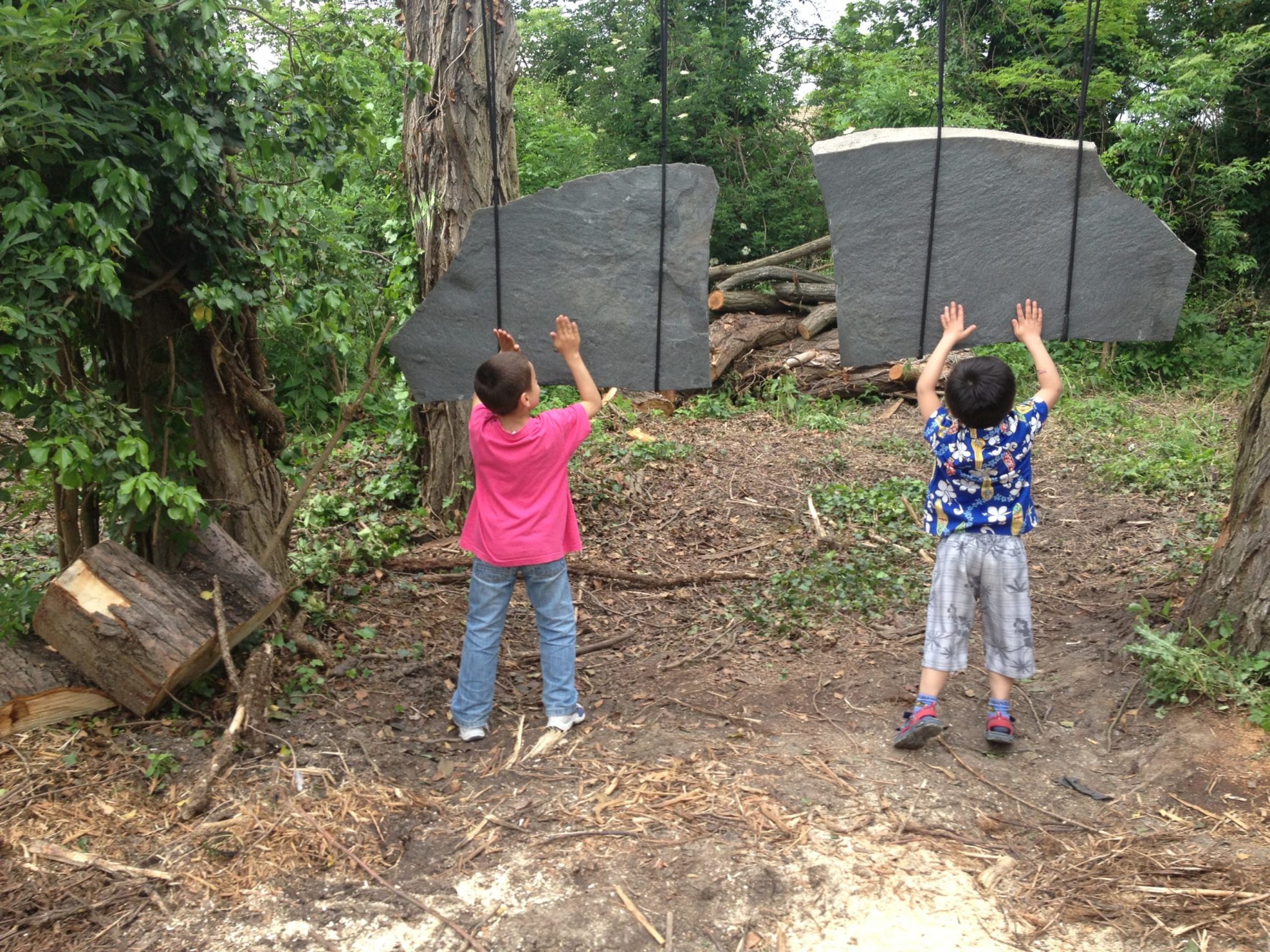 L’exposition Roc Gong fait sonner les pierres à l’Archéosite des Fieux