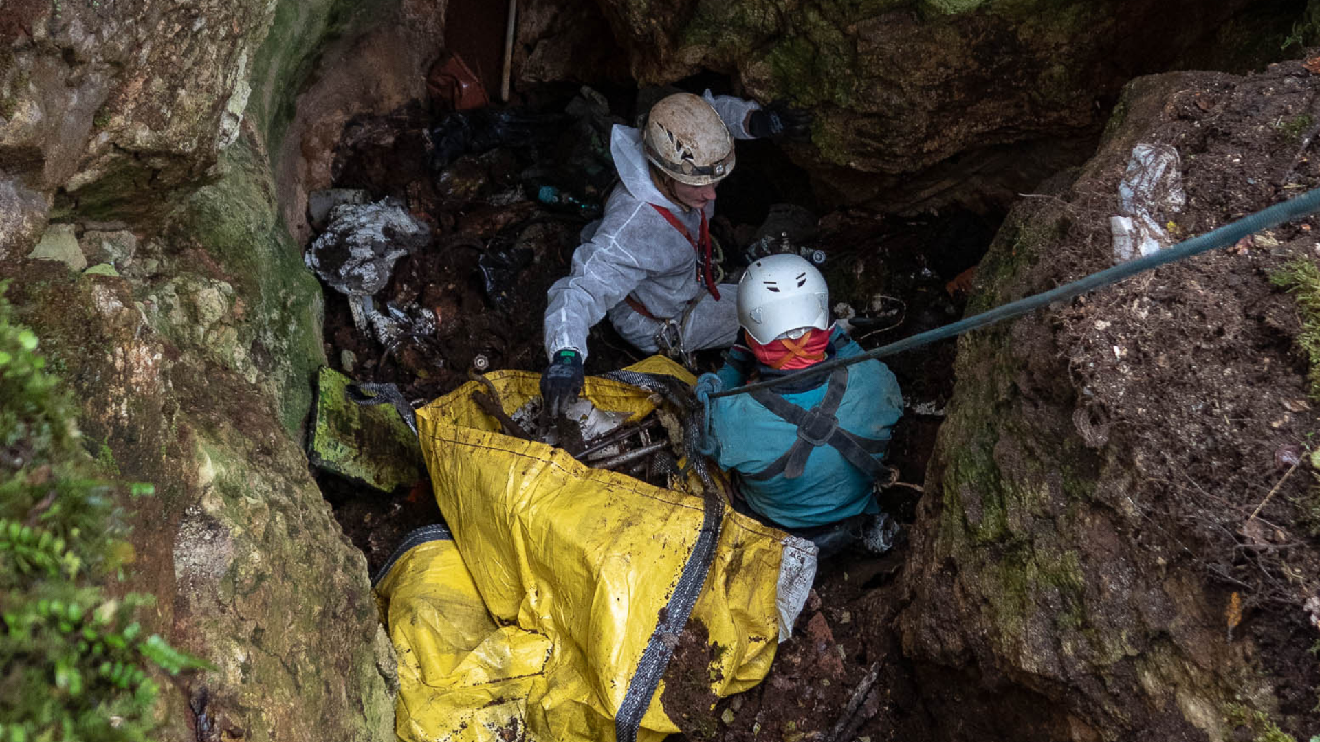 Un chantier participatif pour nettoyer une phosphatière