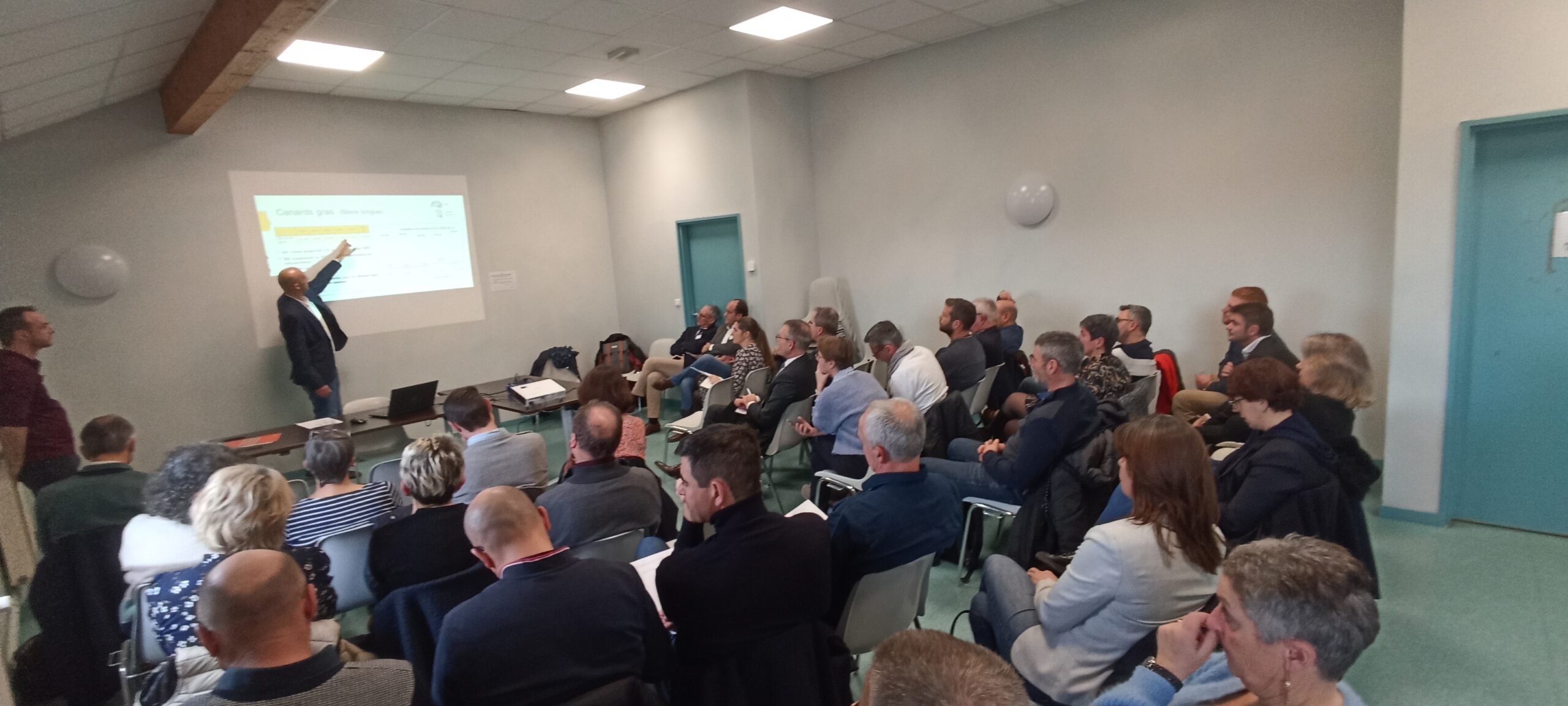 Résultats économiques prévisionnels 2023 des exploitations&nbsp;: Viticulteurs et Nuciculteurs dans le rouge&nbsp;!