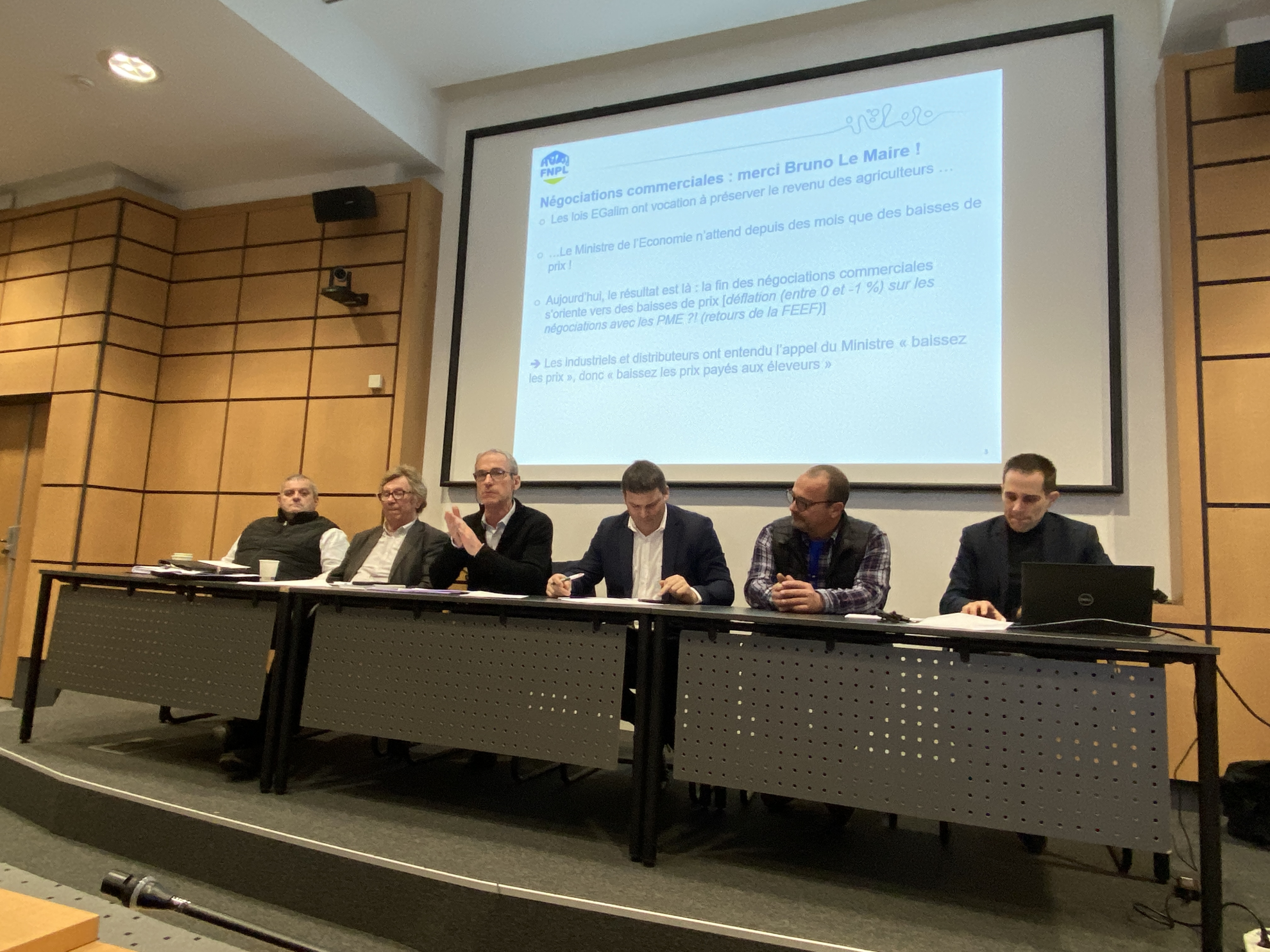 Les éleveurs laitiers veulent de la visibilité 