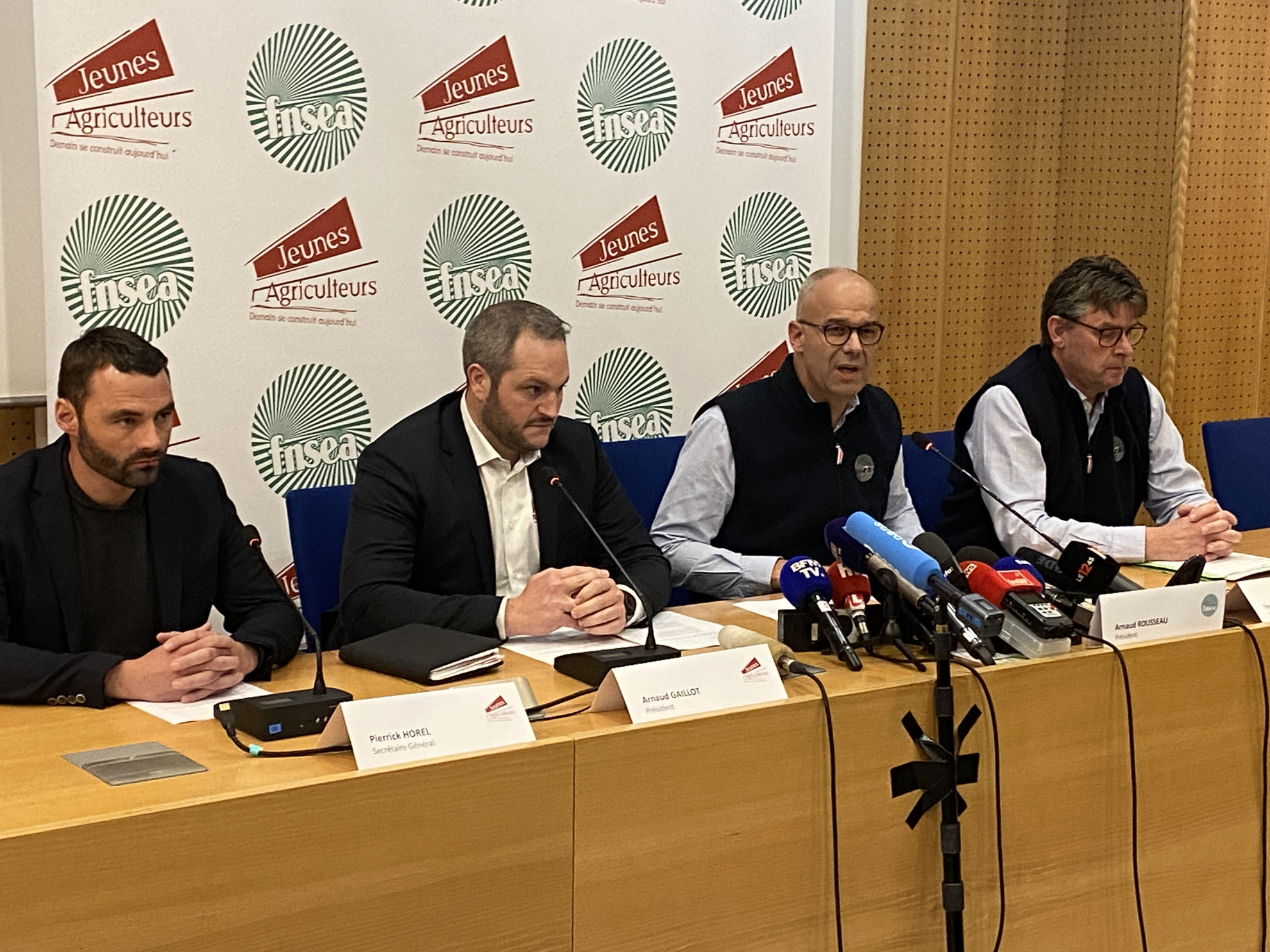 Le «&nbsp;Oui mais&nbsp;» de la FNSEA et JA au gouvernement
