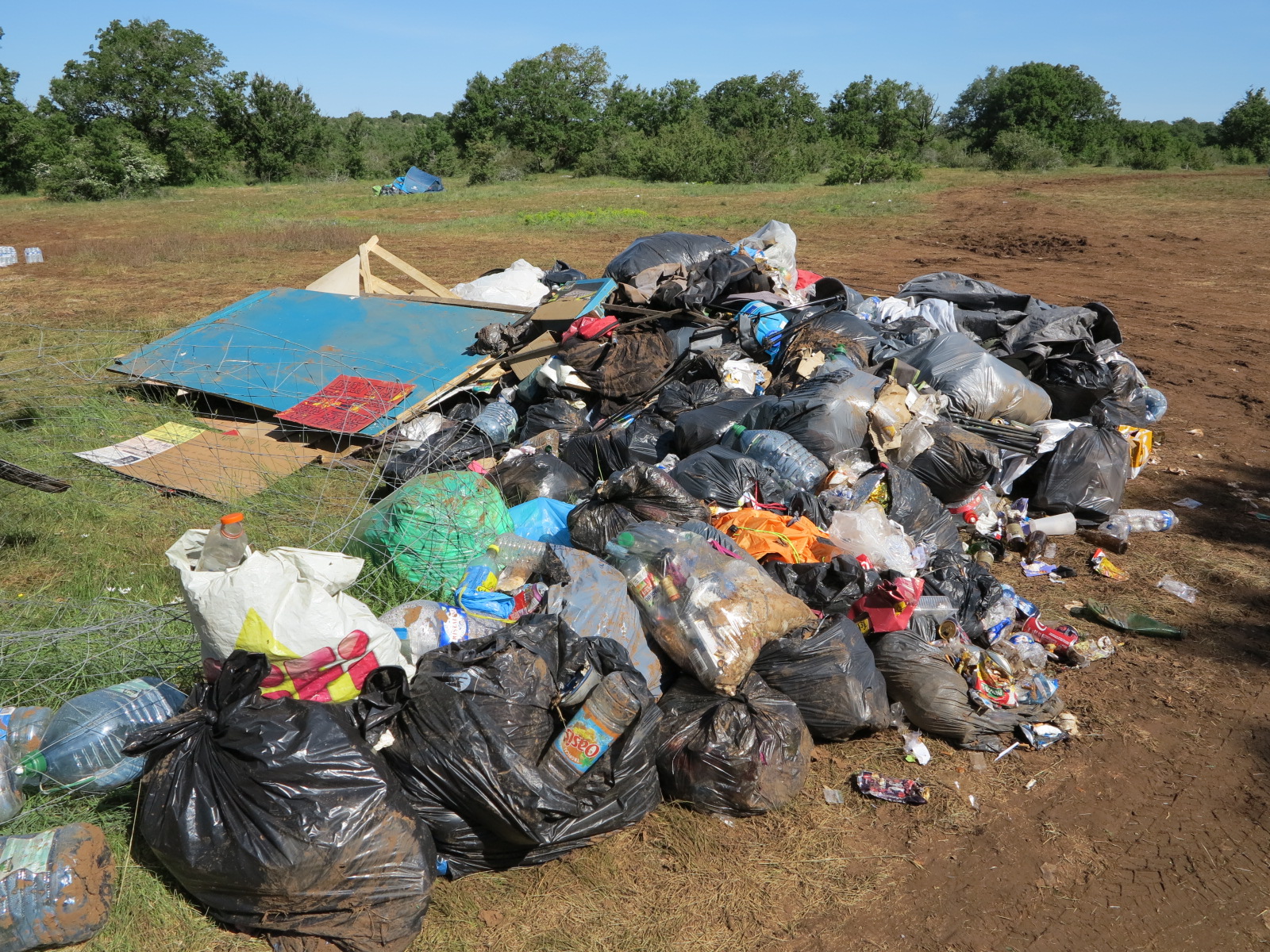Rave Party de Montvalent&nbsp;: De gros dégâts pour l’exploitation agricole et l’environnement