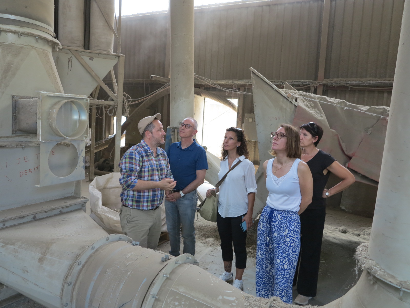 Valorisation du chanvre&nbsp;: Visite de l’usine de défibrage Virgocoop à Caylus